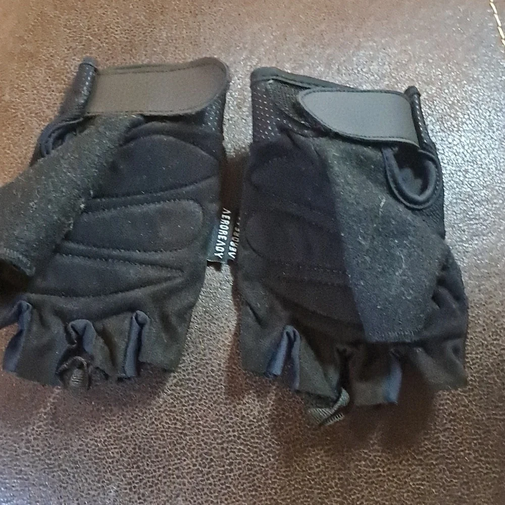 Adidas Unisex Climalite Adjustable Essential Glove Weightlifting Athletic